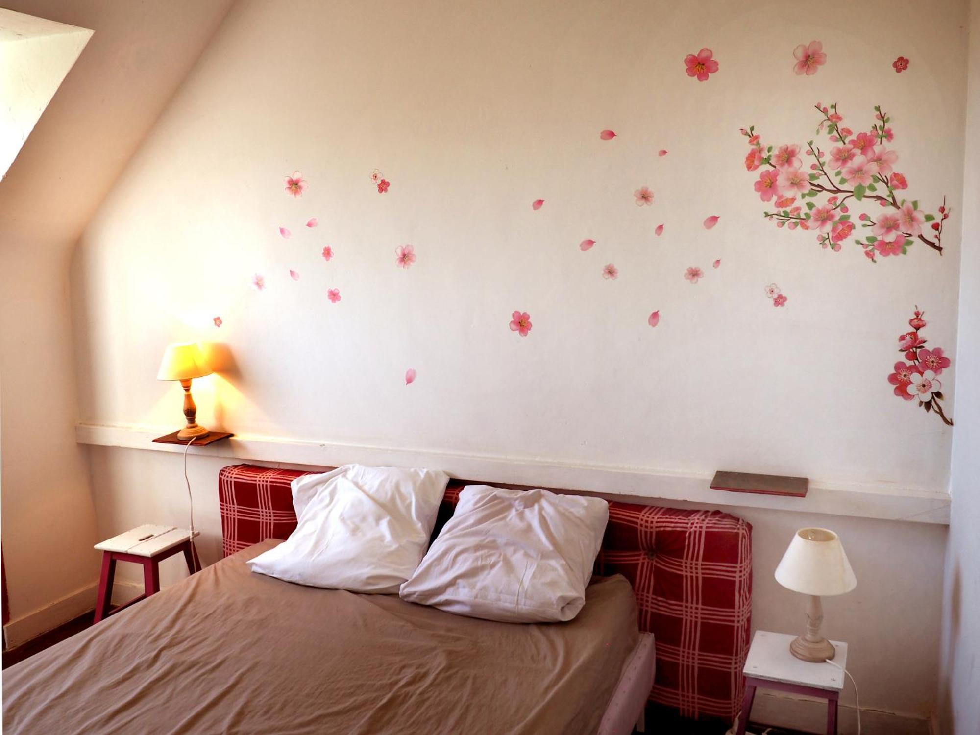 Les Gites Du Couvent Alternatif Camlez Habitación foto