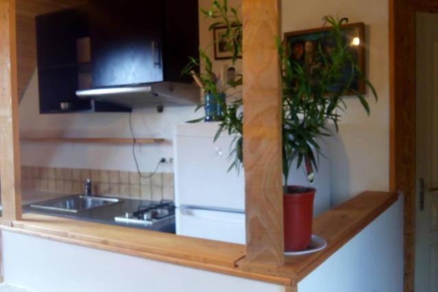 Les Gites Du Couvent Alternatif Camlez Habitación foto