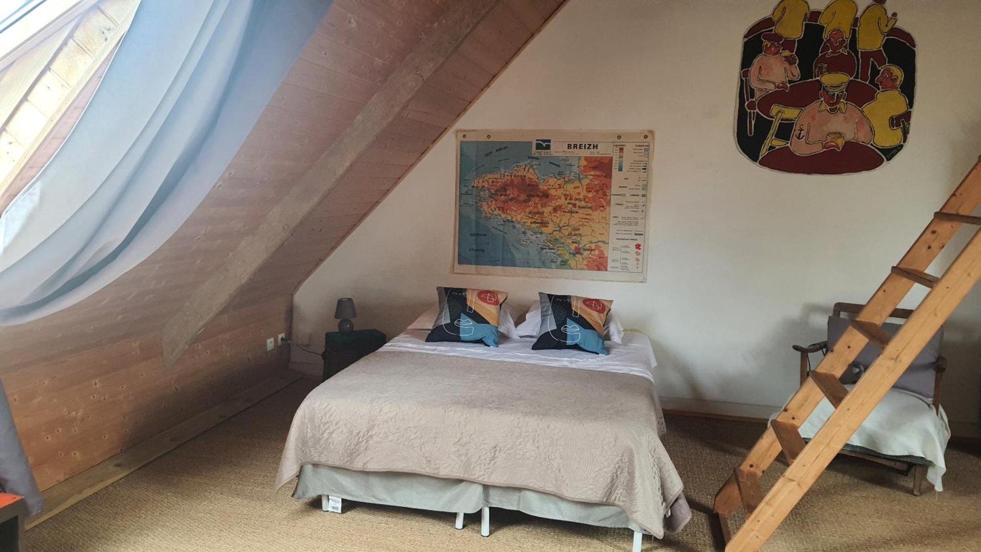 Les Gites Du Couvent Alternatif Camlez Habitación foto